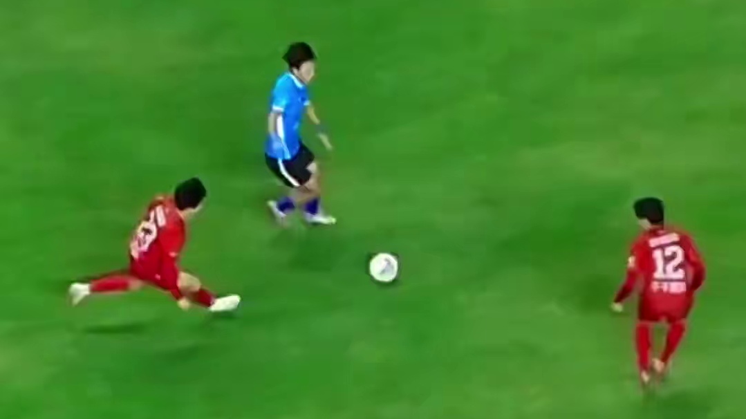 不得不说永州队小后跟第一时间传球有点小帅#足球