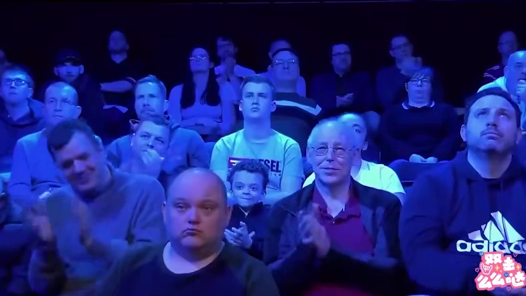 火箭处理乱局如鱼得水，隔壁桌罗伯逊看嗨了！杆杆令人瞠目结舌(3)