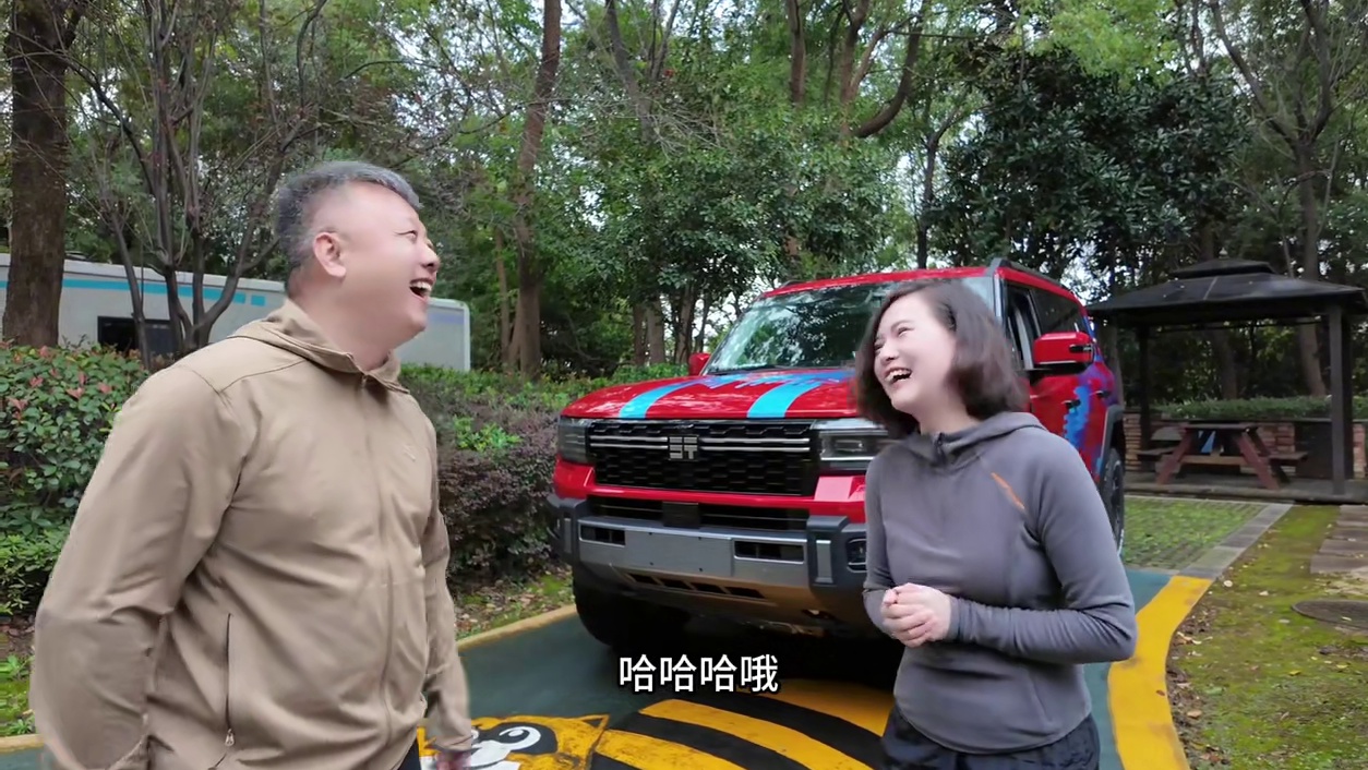 纵横G700全国首辆环塔版调试完毕 环塔拉力赛后孤身重返N39收集数据的陶鹏飞队长 来帮