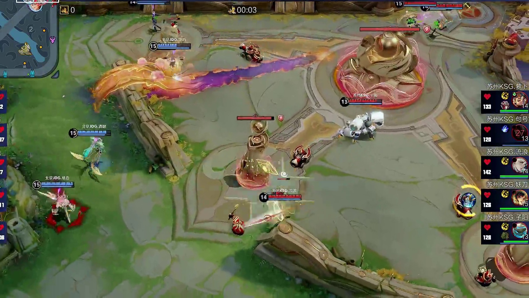 JDG带着龙兵压塔，多人集火击杀夏侯惇并破掉上中两路高地