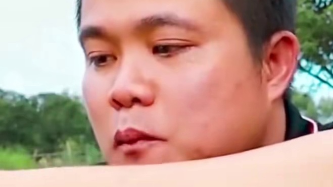 超级️火辣的小米辣凉拌母蟹。#泰国大叔#泰国美食#内容启发搜索 #种草激励计划 #全民任务