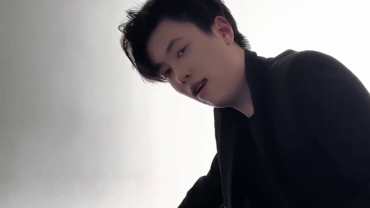 厚米们！最好的新年礼物来啦！！3号见！！#狂魔哥 #狂魔哥首秀 #狂魔哥回归