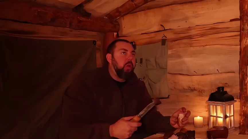 第3集：一口气看完男人在野外搭建了漂亮的小屋