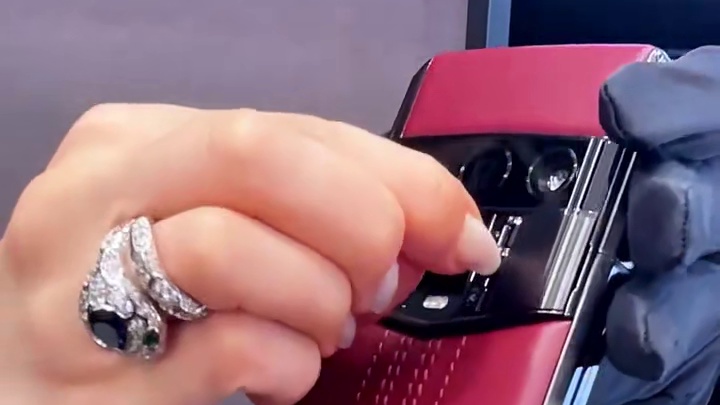 威图爆款新品AGENT Q开箱#威图  #vertu  #威图手机  #新品上市  #AI手机