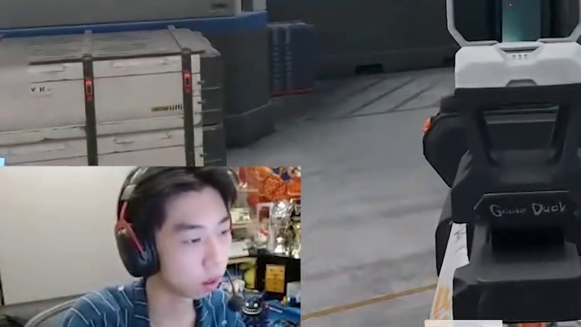 劝架鼠跑刀1200w！ #左梓轩小叮当  #三角洲行动 #三角洲s6烈火冲天新赛季 #三角洲行动攻略