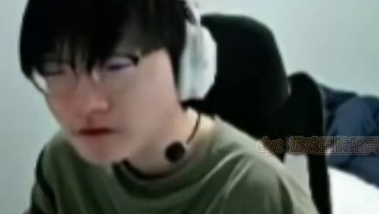 小Tian直播道歉。 对不起膏哥，那年让你们失望了，同时也是对弹幕说的！#tian #yagao #lpl #blg #tes