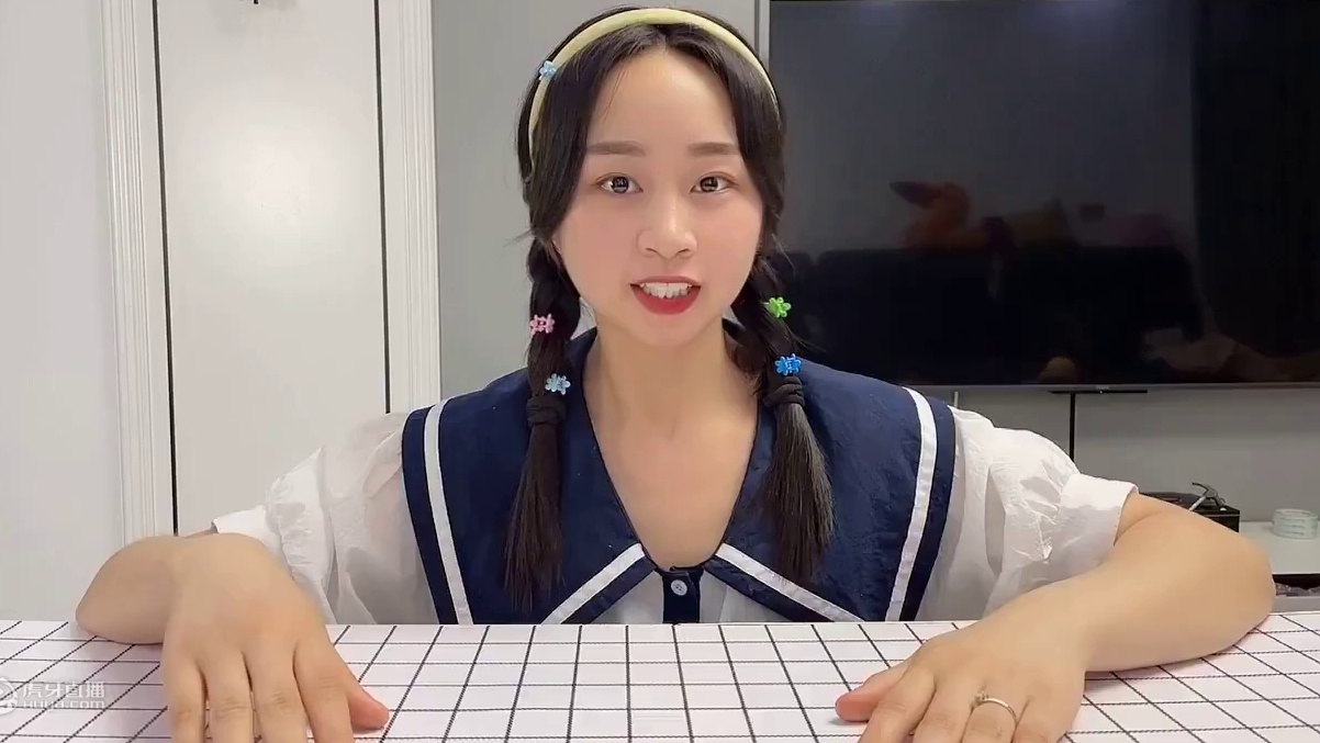 挑战挠珍珍脚心，坚持多少秒就吃多少钱美食，秘密武器用上了？