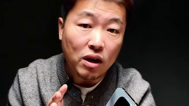 iQOO15Pro上手，屏幕太舒服了 对于电竞手机用户而言，一块好屏所带来的画面质感真的是太重要了。