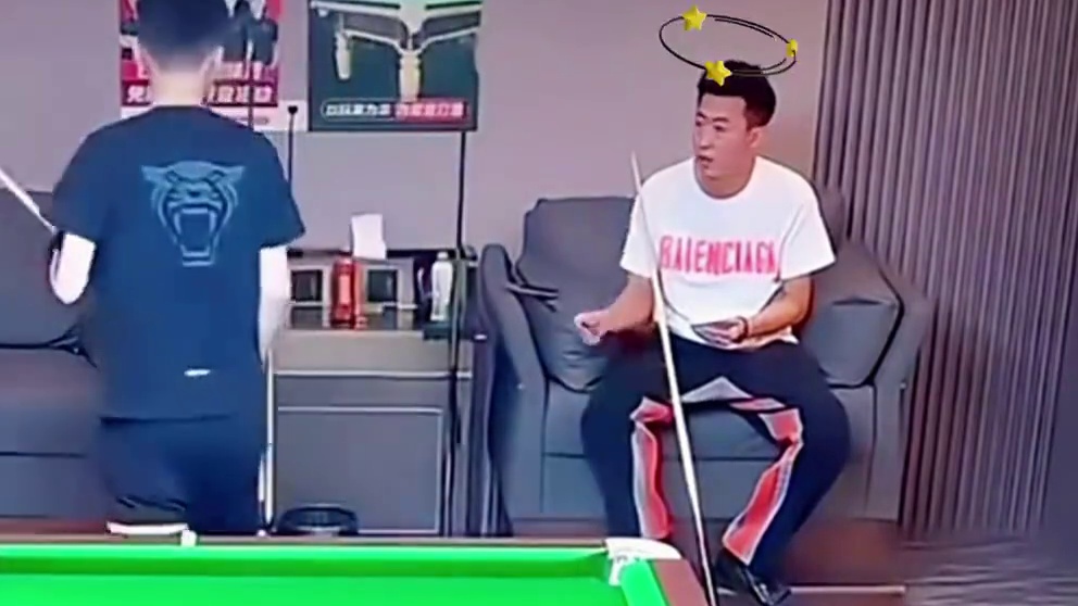 张泰艺和孟总开火搞笑名场面 #张泰艺  #孟庆铎  #9球追分  #是时候展示台球技术了  #台球是