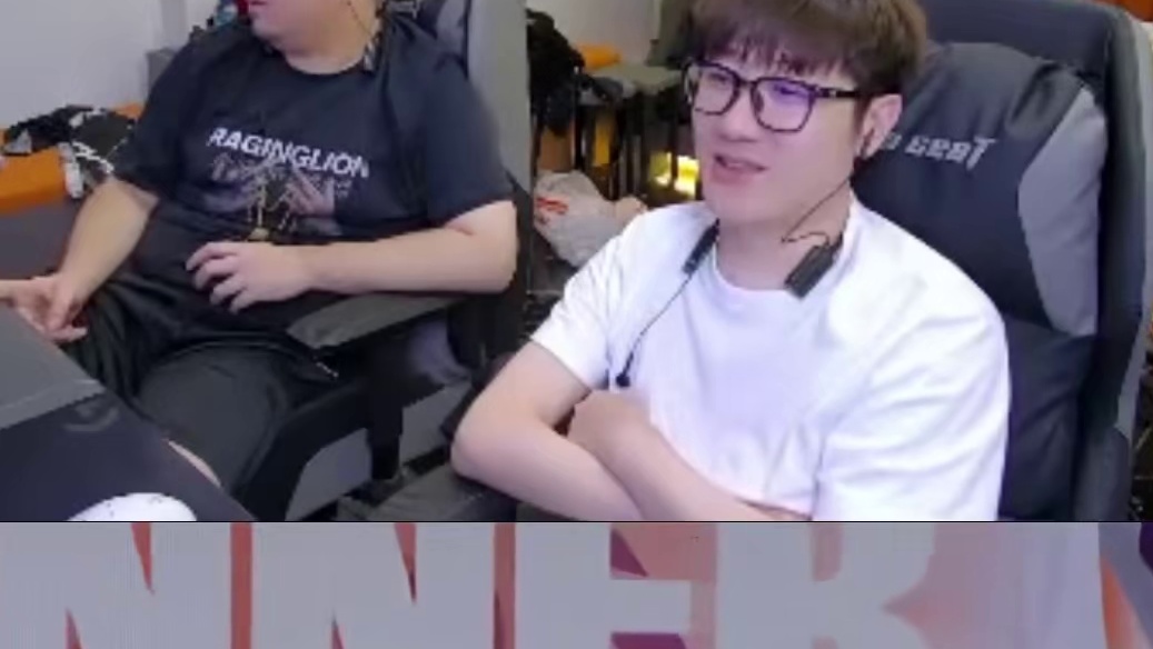 恭喜Xrock挺进CFS世界赛 杜超的复出让队伍从鱼腩战队一跃纵上PL的四强，这次又是CFS的1或2