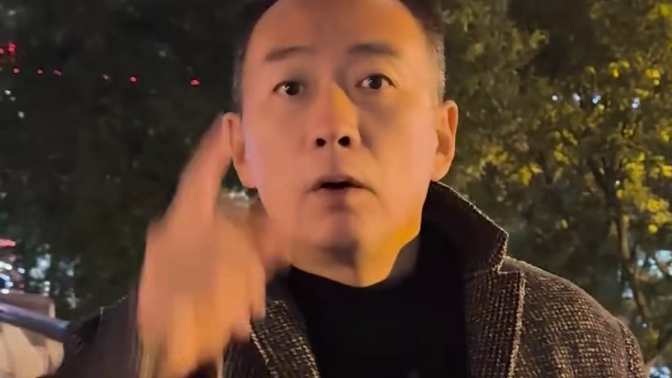 深刻反思：只有懂孩子，才能救孩子！亲子应是战友而非对立，《向光花盛开》以劝生者徐世海真事，揭开青少年