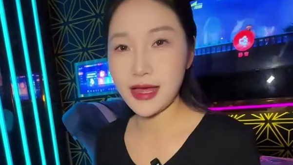 超2000平的K歌沐足在长沙是属于什么水平！ 五江天街的皇室派对K歌足浴！99享受60分钟足疗按摩，