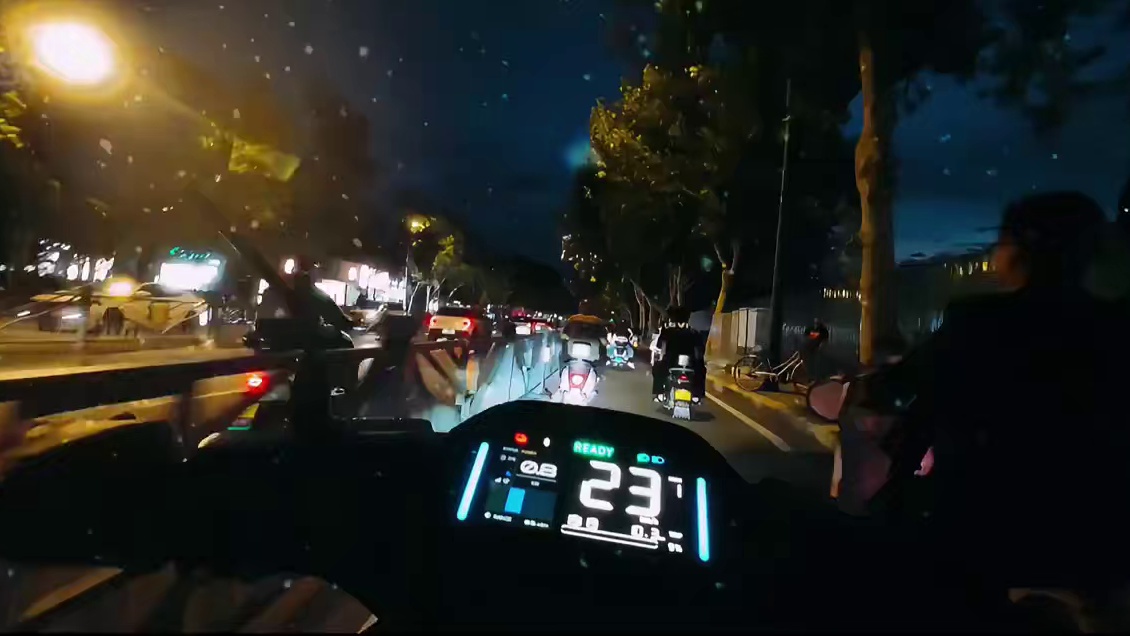 “今日话题:幸福是什么？”#创作灵感 #情感文案 #今日话题 #幸福是什么 #情感共鸣