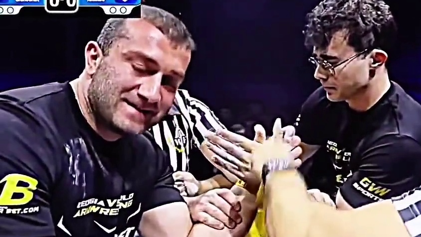 马克西姆VS萨姆西亚全场高燃版 小马能从85kg天花板这里拿走两局胜利足矣证明自己了！#傲慢之罪马克