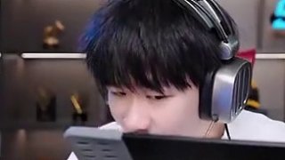 依舊巔峰賽最后一把的神./#不求人