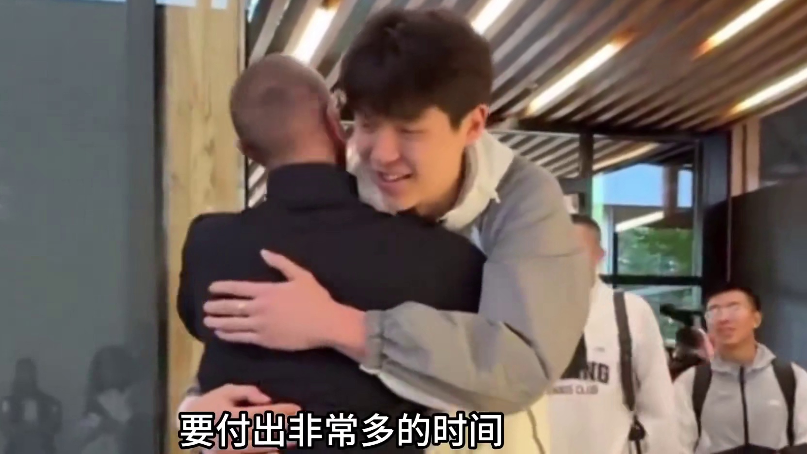 杨翰森开拓者第二场训练赛轰下15分 恭喜杨翰森找回比赛状态