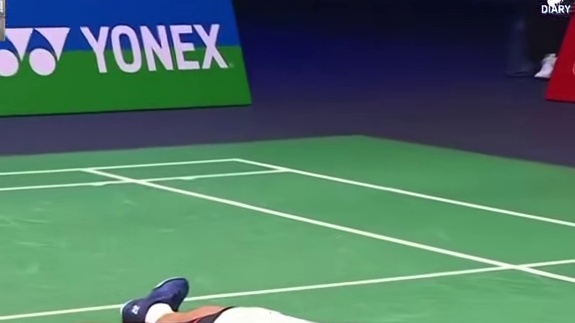 安洗莹“一串三”？凡尘组合传奇落幕 #国羽 #安洗莹 #贾一凡 #陈清晨 #羽球人