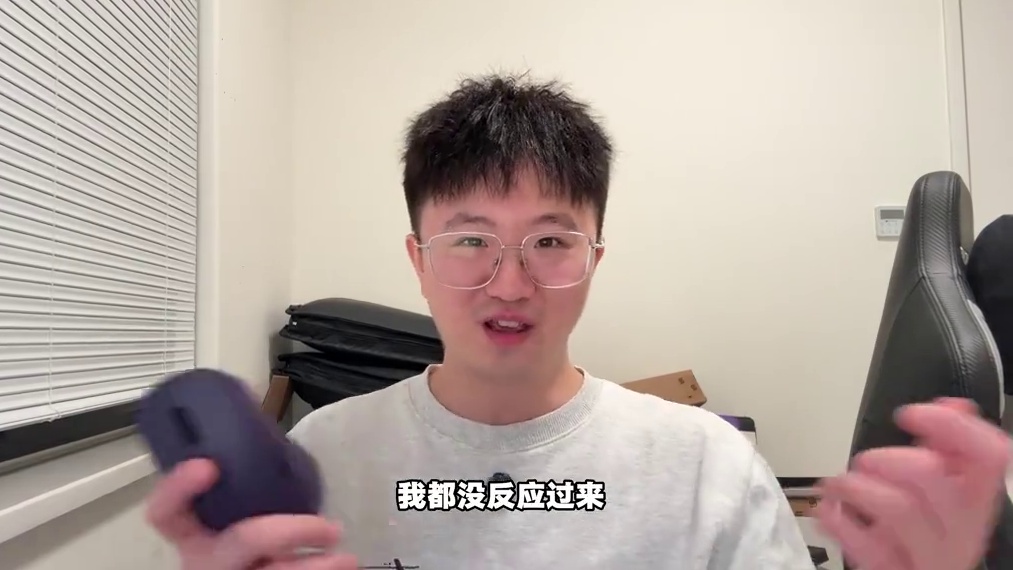 雷柏VT9MAX二代 雷柏的进步速度快到令人发指，750小时续航的VT9MAX二代