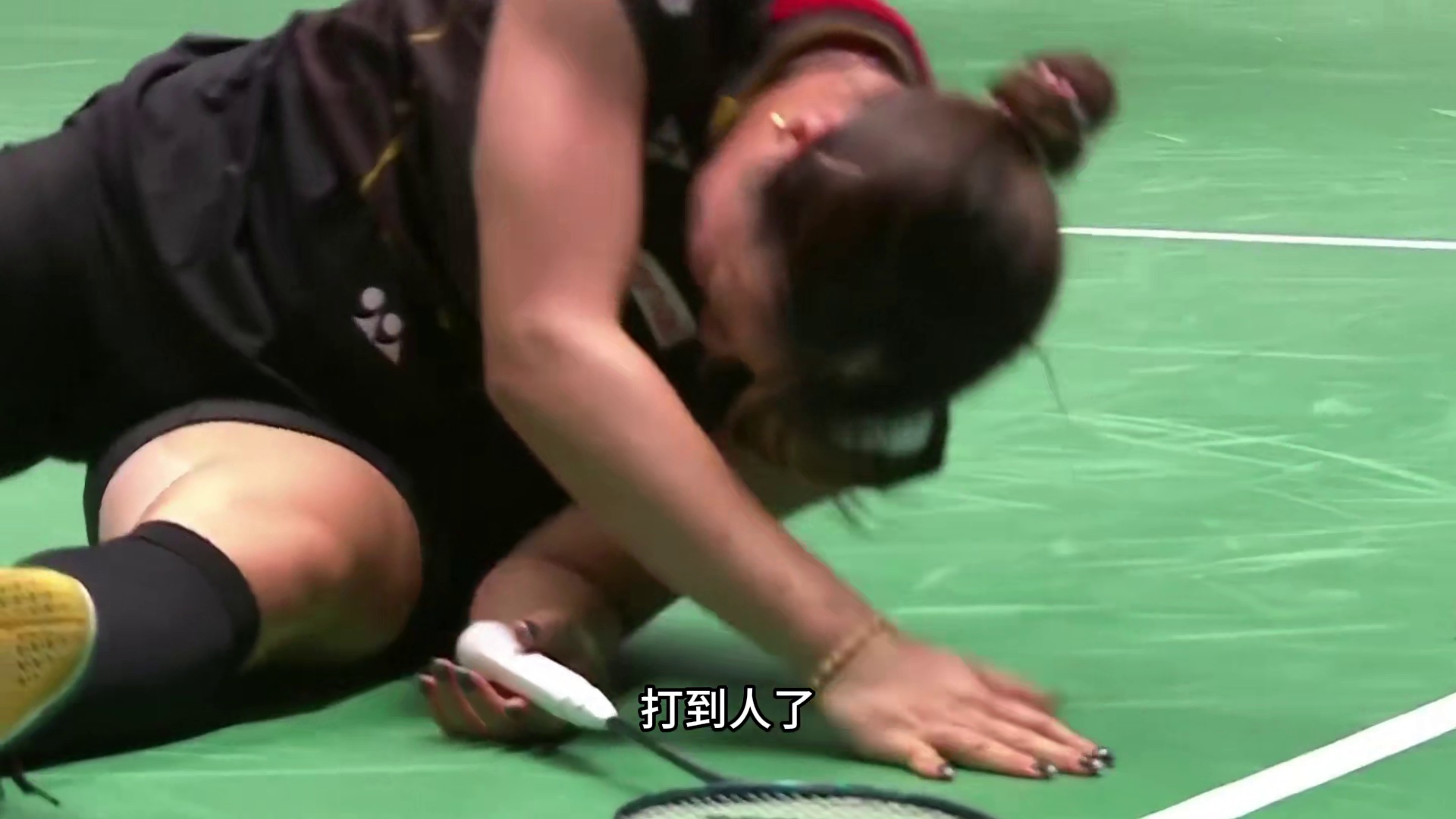 婧敏组合虽尝试追分，但日本组合的变线突击连续得分，成功逆转夺冠