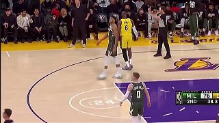 威少不看人傳球