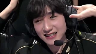 銀鞍照白馬,颯沓如流星。 Peanut告別全球總決賽舞臺(tái)
#GEN戰(zhàn)勝HLE   #S15淘汰賽  