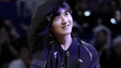 最后一次 我们笑着说再见 #Peanut最后一舞  #GEN战胜HLE  #S15淘汰赛  #英雄联