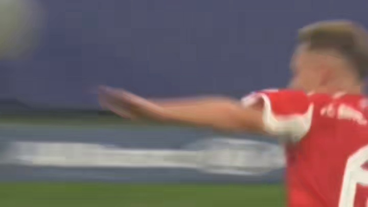 有话跟我们家新中场说去吧！