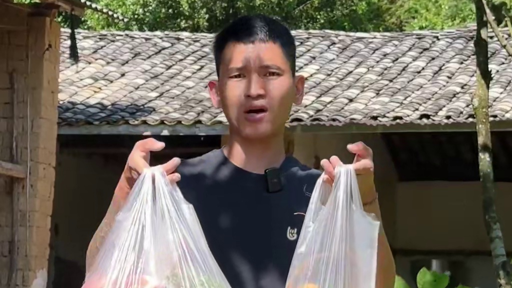 火烧肉米线#农村 #人间烟火 #农村生活 #农村美食 #乡村味道