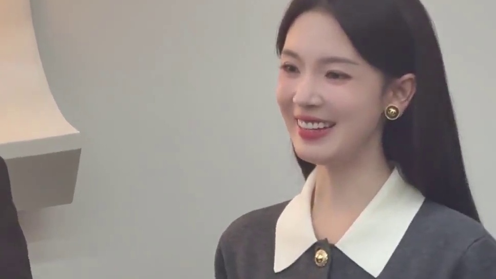 警告！美丽超标了！ 见到真人版西方桃了！前线小编有多幸福我不说，视频刷到包浆啦！