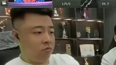 众主播职业选手看宠儿
极致个人能力游龙1打3
全员看的卧槽 狗哥直呼上帝的宠儿
马哲的沉默震耳欲聋#