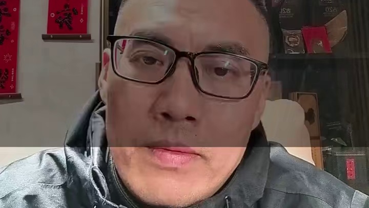 体培教练们，从现在锁定目标持续专注。 足球教练员