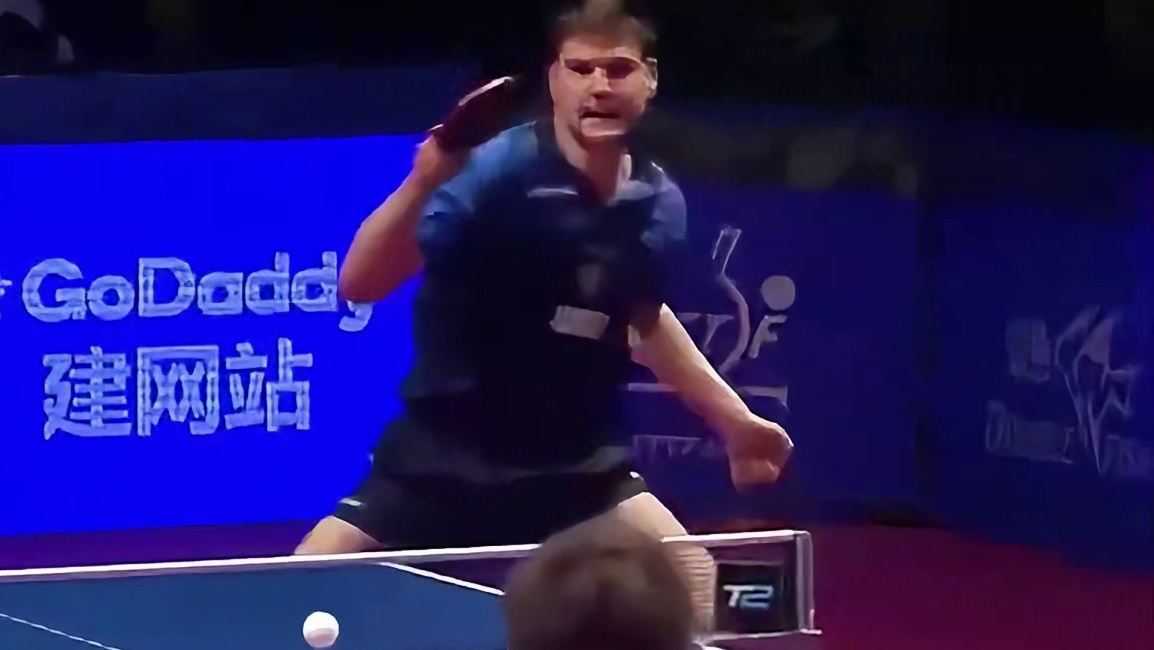 20岁的樊振东最暴力的一板反手