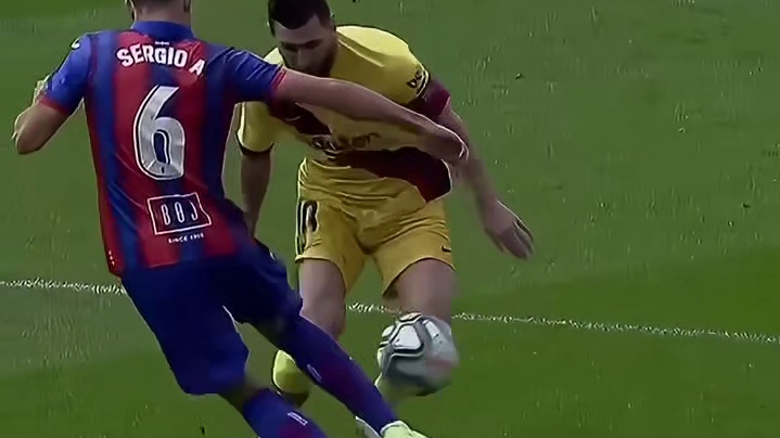 这下是真的大意了，梅西可惜了