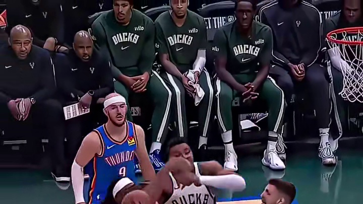 你们三个一起上，我字某人又何惧