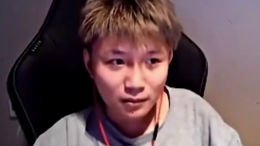 老妈不会玩游戏，但是她知道你最爱的游戏是cs