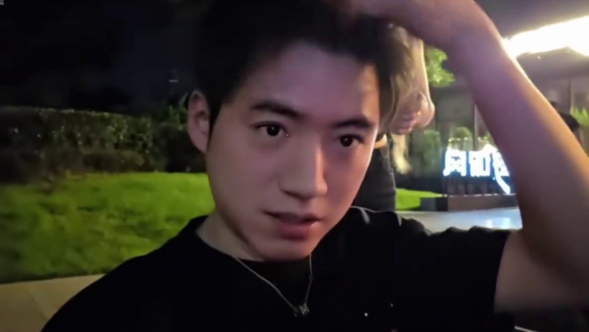 出去玩就得带这种兄弟#小小小酷哥 #组织1995 #名场面