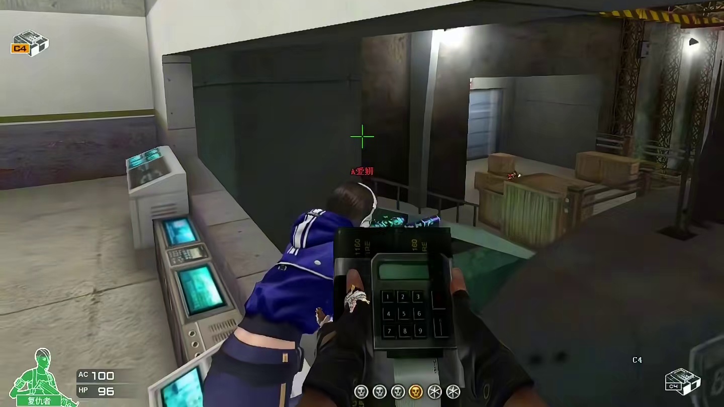 他甚至愣神了。#穿越火线 #CF决战天府 #喷漆老六