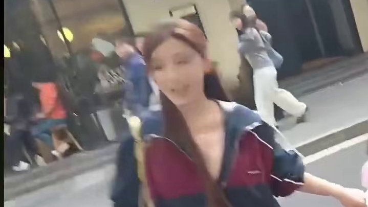 好久不见，小公主真好看。
#小小小酷哥 #组织1995 #也太可爱了吧