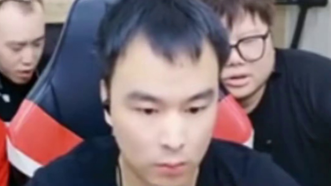 绿豆：和我在一起不开心啰？ #穿越火线 #2025CFS