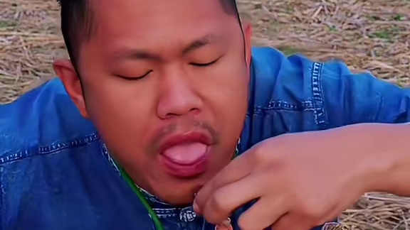 麻辣臭鱼汁️凉拌小青芒果