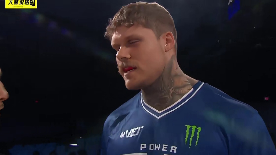 硬汉对决，炸裂KO一发入魂，耳光大赛爆裂瞬间 耳光大赛