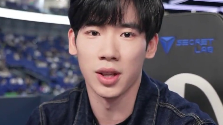 张博恒为LPL加油，TES加油！ #T1对战TES  #S15淘汰赛  #英雄联盟S15  #上