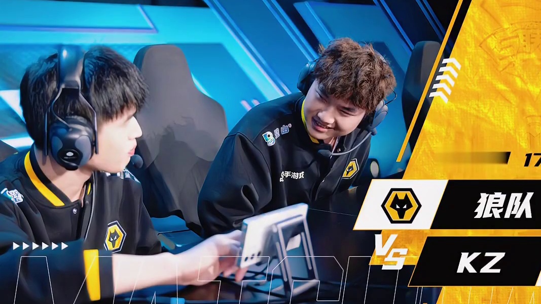 赛事预告：
11月2日 17：00
狼队 vs KZ
常规赛收官之战！加油！
#狼队 #狼队飞车 #