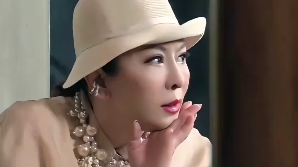 向太内涵窦骁跟何超莲两人要离婚