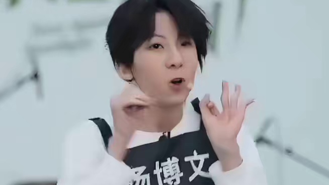 全校都在陪这个杨博文闹，时代峰峻给不了c位 十二中给了