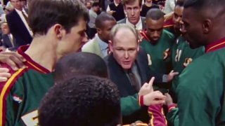 喬丹傳記第18集：身高兩米，卻能把體重300斤的大鯊魚，按在地上摩擦