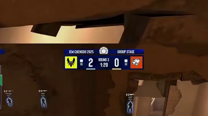 ZywOo眼神有杀气，大狙穿头皮三杀 B1ST：”曾经我有机会阻止这一切” 小蜜