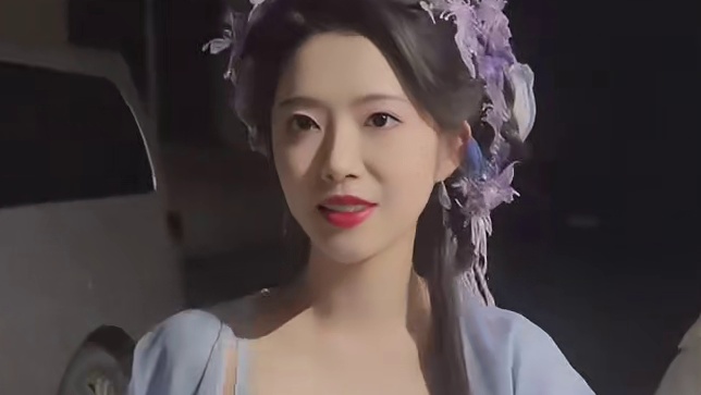 何蓝逗居然这么漂亮，果然内娱没有丑的，只有你get不到的