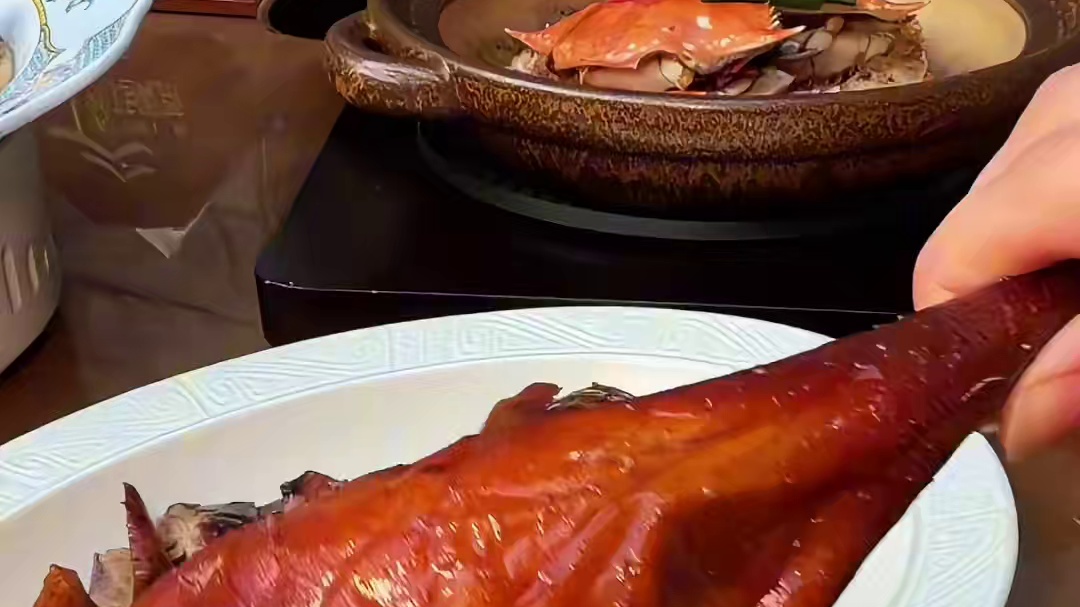 谁懂这一口烧鹅腿的含金量！！