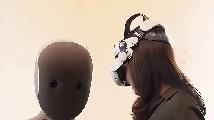 《机械公敌》成真？机器人管家来了！价值20000美元